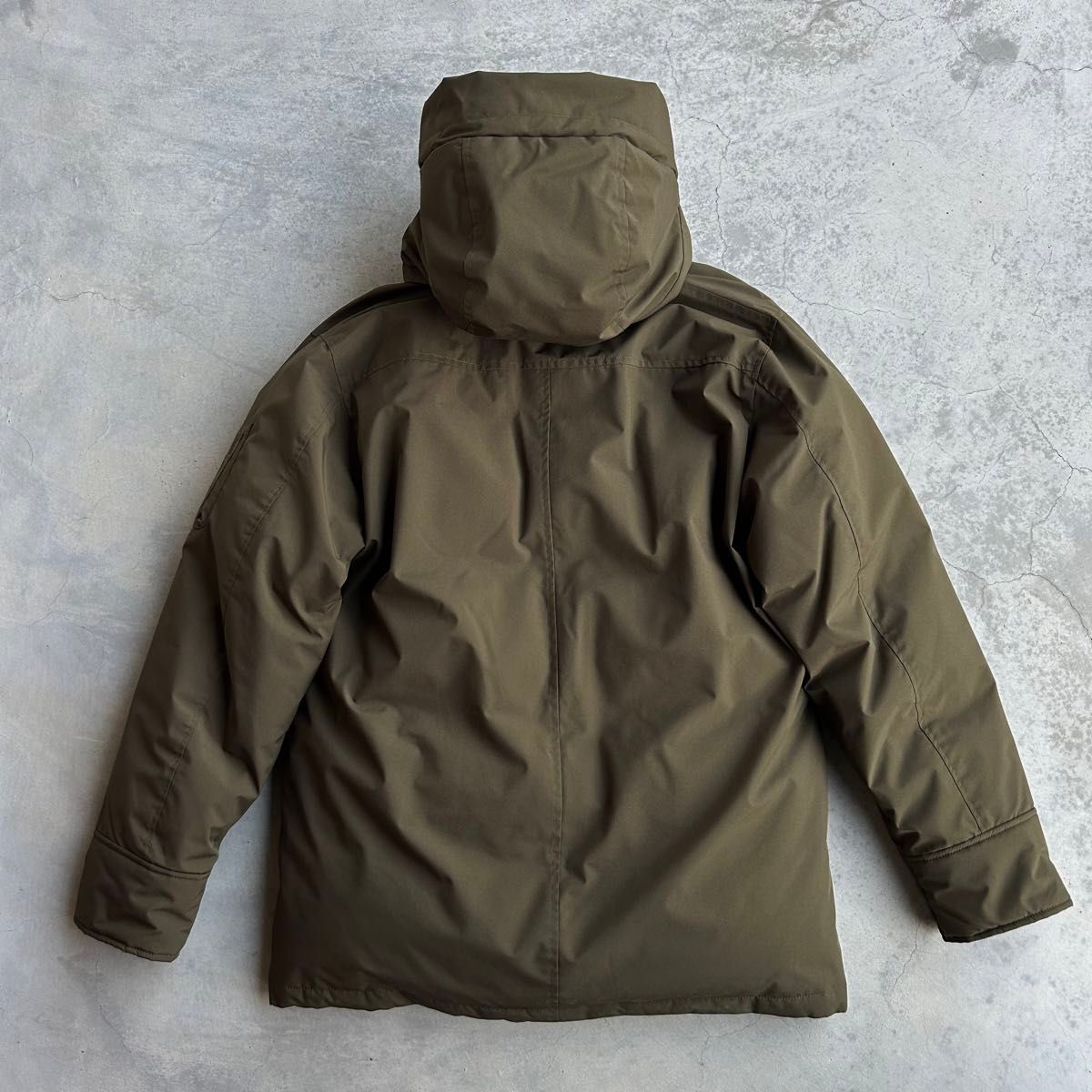 極美品 CHRISTIAN ORANI 高級 ダウン ジャケット コート M 極美品 CHRISTIAN ORANI 高級 ダウン ジャケット コート M