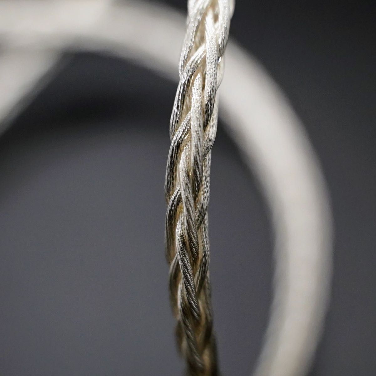 1点のみ】銀銅合金導体 8コア1064芯 MMCX/4 4mmバランス CABLE 1点のみ】銀銅合金導体 8コア1064芯 MMCX/4 4mmバランス CABLE