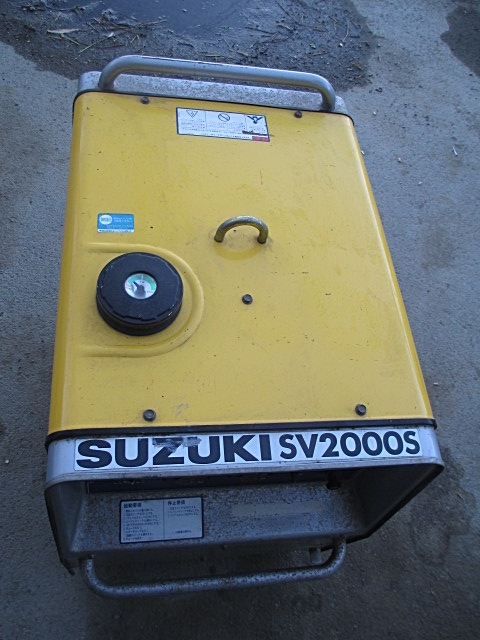 SUZUKI スズキ 製 エンジン 発電機 SV2000S 現状渡し 単相100V SUZUKI スズキ 製 エンジン 発電機 SV2000S 現状渡し 単相100V
