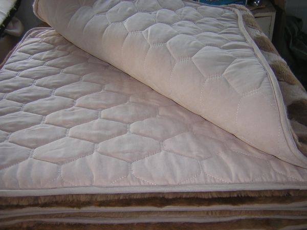 ふわふわ ムートンシーツ シングル 敷きパッド 100x200cm あた ふわふわ ムートンシーツ シングル 敷きパッド 100x200cm あた