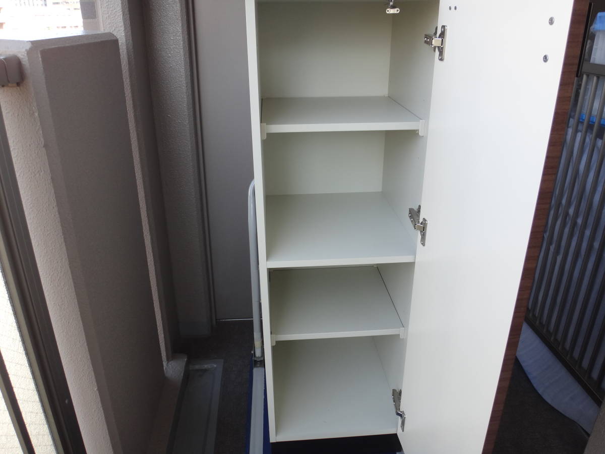  secondhand goods cabinet cupboard ( unit. one part )