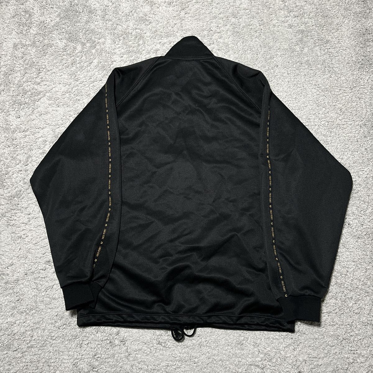 FRED PERRY トラックジャケット ブラック フレッドペリー FRED PERRY トラックジャケット ブラック フレッドペリー