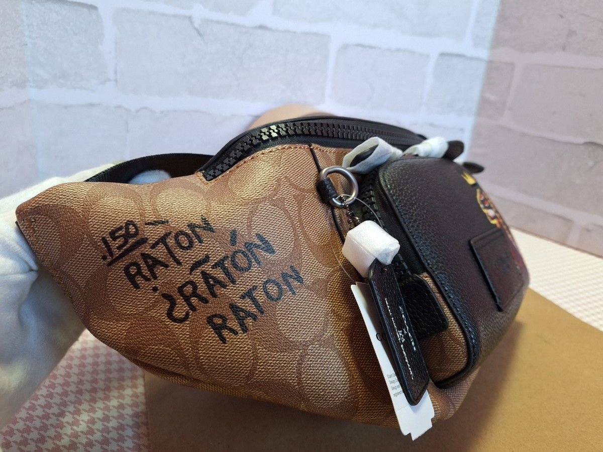 新品 COACH コーチ x バスキア コラボ ボディバッグ ウエスト 新品 COACH コーチ x バスキア コラボ ボディバッグ ウエスト