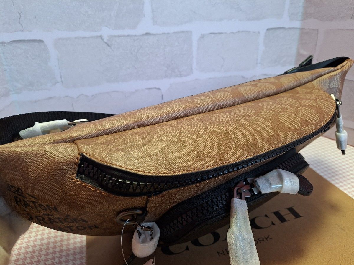 新品 COACH コーチ x バスキア コラボ ボディバッグ ウエスト 新品 COACH コーチ x バスキア コラボ ボディバッグ ウエスト