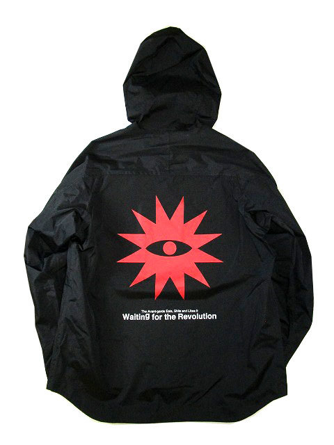 美品 UNDERCOVER アンダーカバー Waiting for the Revolution マウンテンパーカー ナイロンジャケット バックプリント ブラック 4 最安値販売 アンダーカバー ナイロンジャケット undercover テーラードジャケット