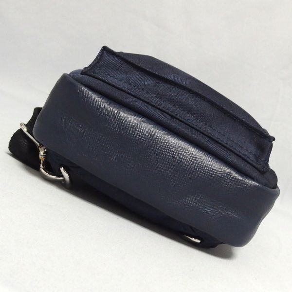 Crestbridge Black Label Check Body Bag Shoulder Navy New | eBay Crestbridge Black Label Check Body Bag Shoulder Navy New | eBay