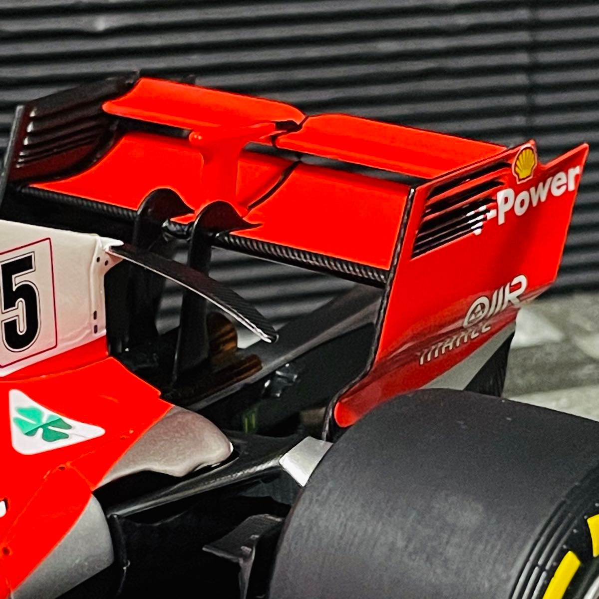 1/18 BBR フェラーリ SF71H セバスチャン・ベッテル 2018 1/18 BBR フェラーリ SF71H セバスチャン・ベッテル 2018