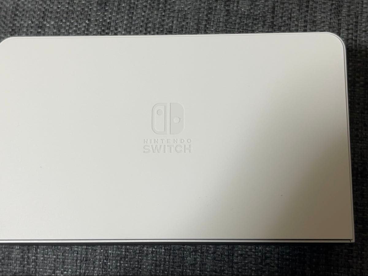 有機ELモデル Nintendo Switch 本体 ホワイト 使用期間短