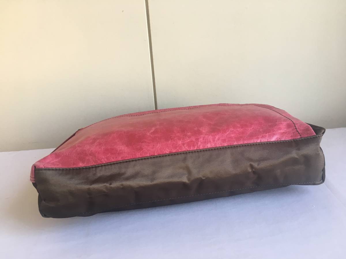  прекрасный товар *ARUKAN by TAKAYA Alkane нейлон × кожа большая сумка сумка на плечо плечо .. возможность розовый кожа *
