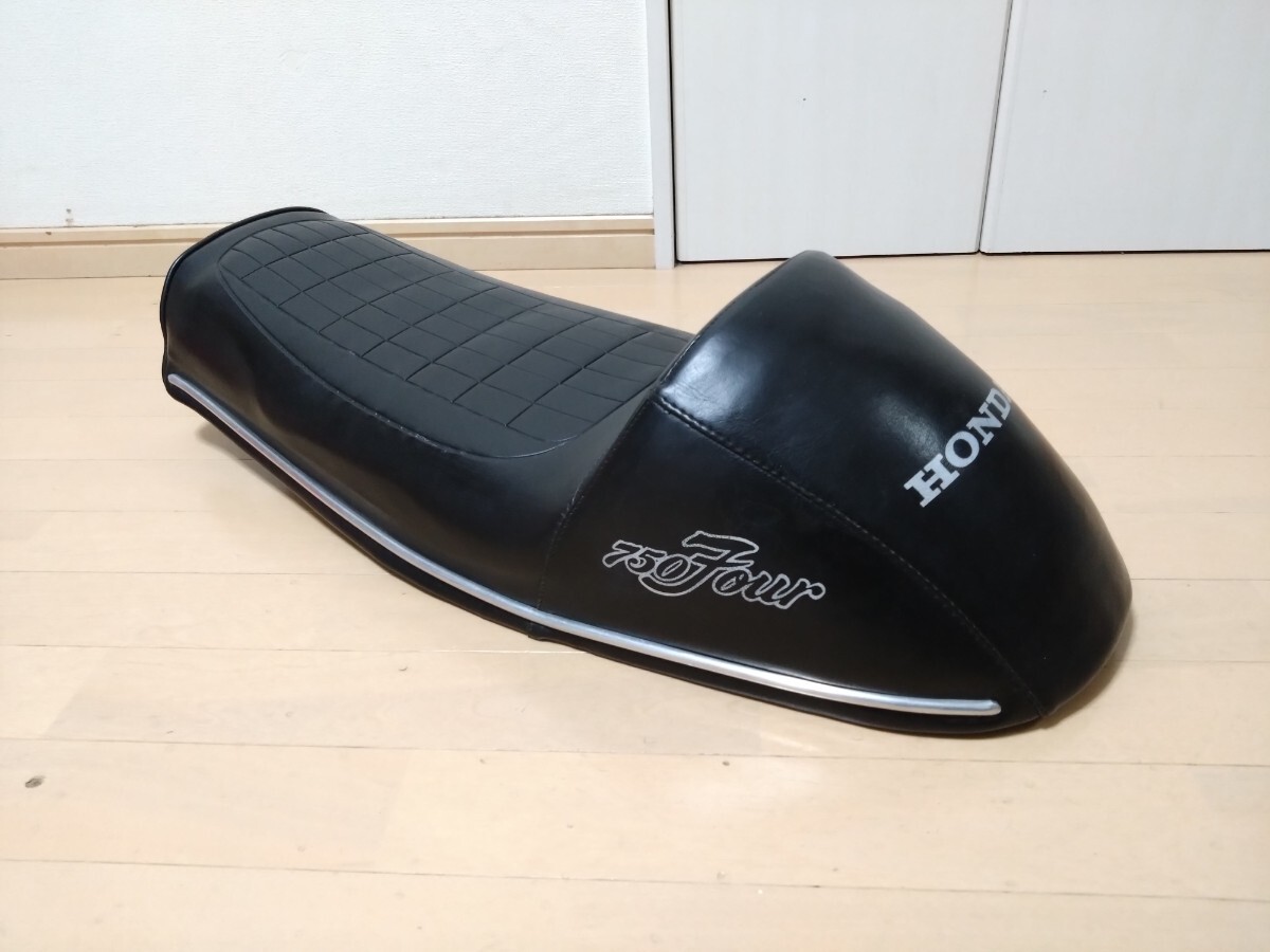 CB750FOUR 本物 当時物 ジュリアーリ製シート CB750K0〜 カフェ CB750FOUR 本物 当時物 ジュリアーリ製シート CB750K0〜 カフェ