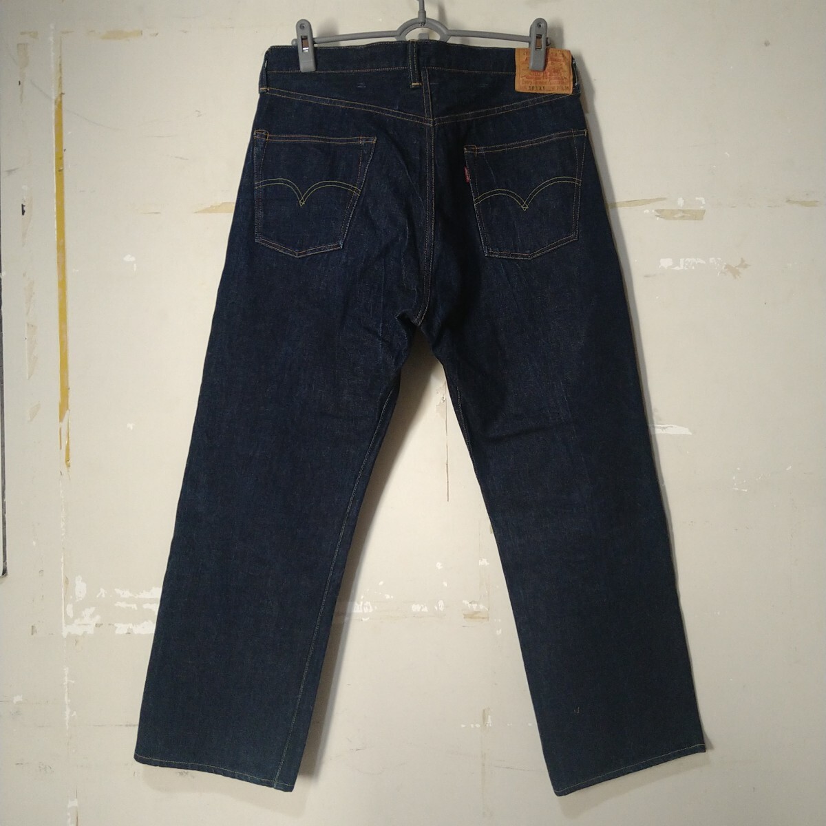 旧日本製 1955年モデル LEVI'S 501XX 55501-0017 W36 ビッグE 赤 旧日本製 1955年モデル LEVI'S 501XX 55501-0017 W36 ビッグE 赤