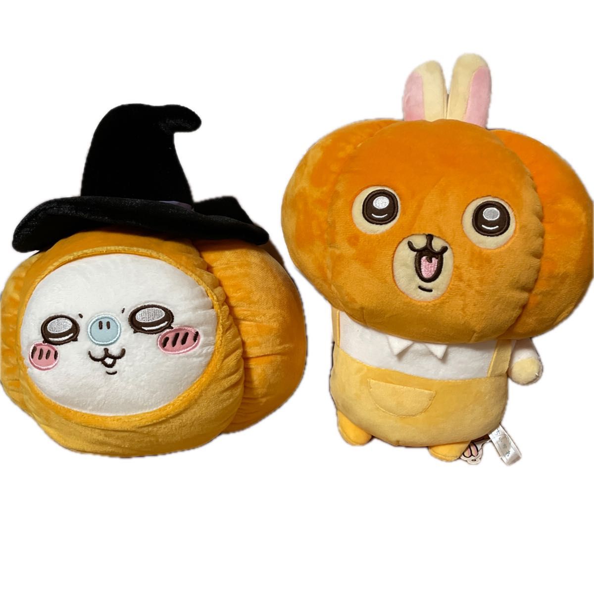 ちいかわ うさぎ・モモンガ カボチャBIGぬいぐるみ | 商品紹介 ちいかわ うさぎ・モモンガ カボチャBIGぬいぐるみ | 商品紹介