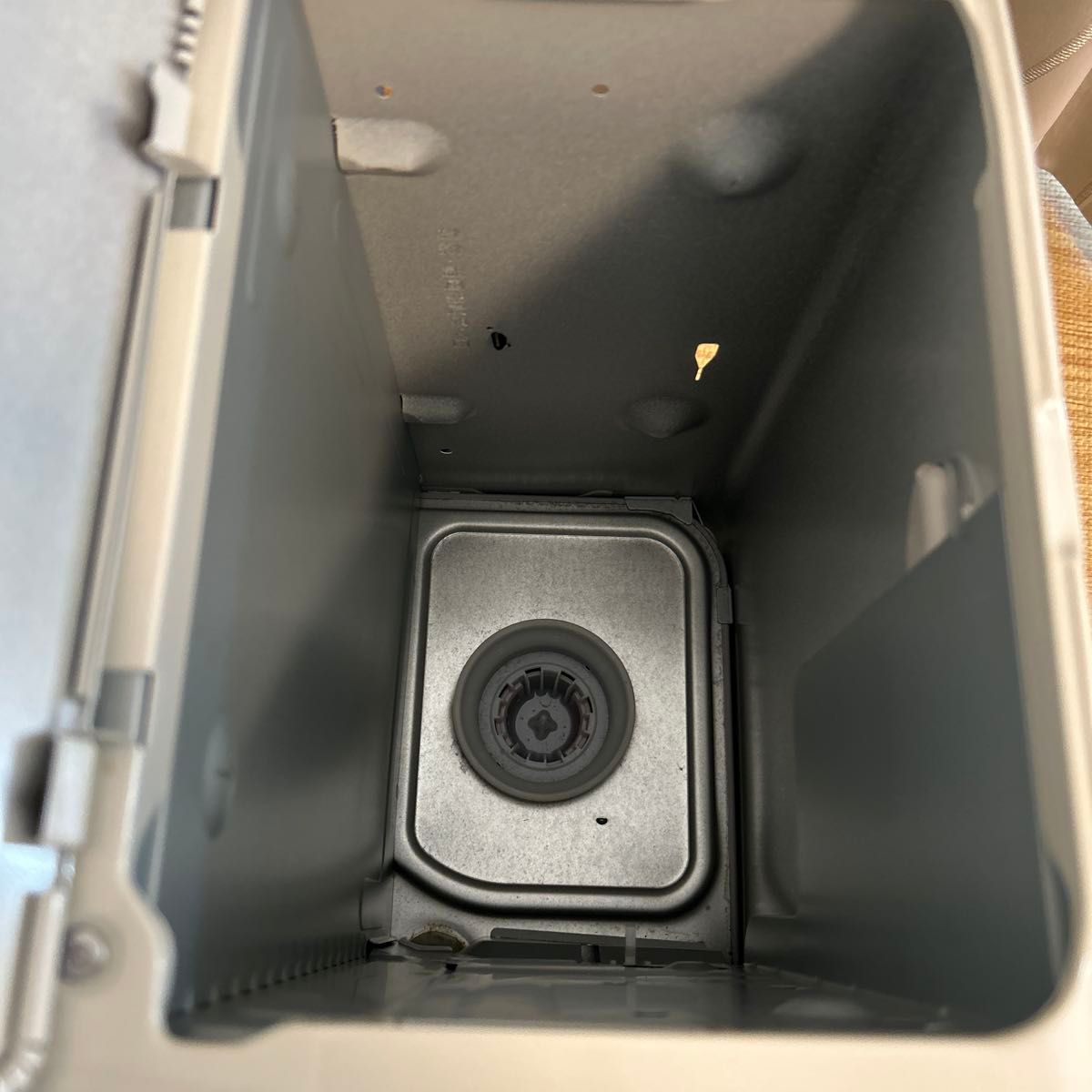 ダイニチ 石油ファンヒーター ブルーヒーター FW-5620L-W 中古 ダイニチ 石油ファンヒーター ブルーヒーター FW-5620L-W 中古