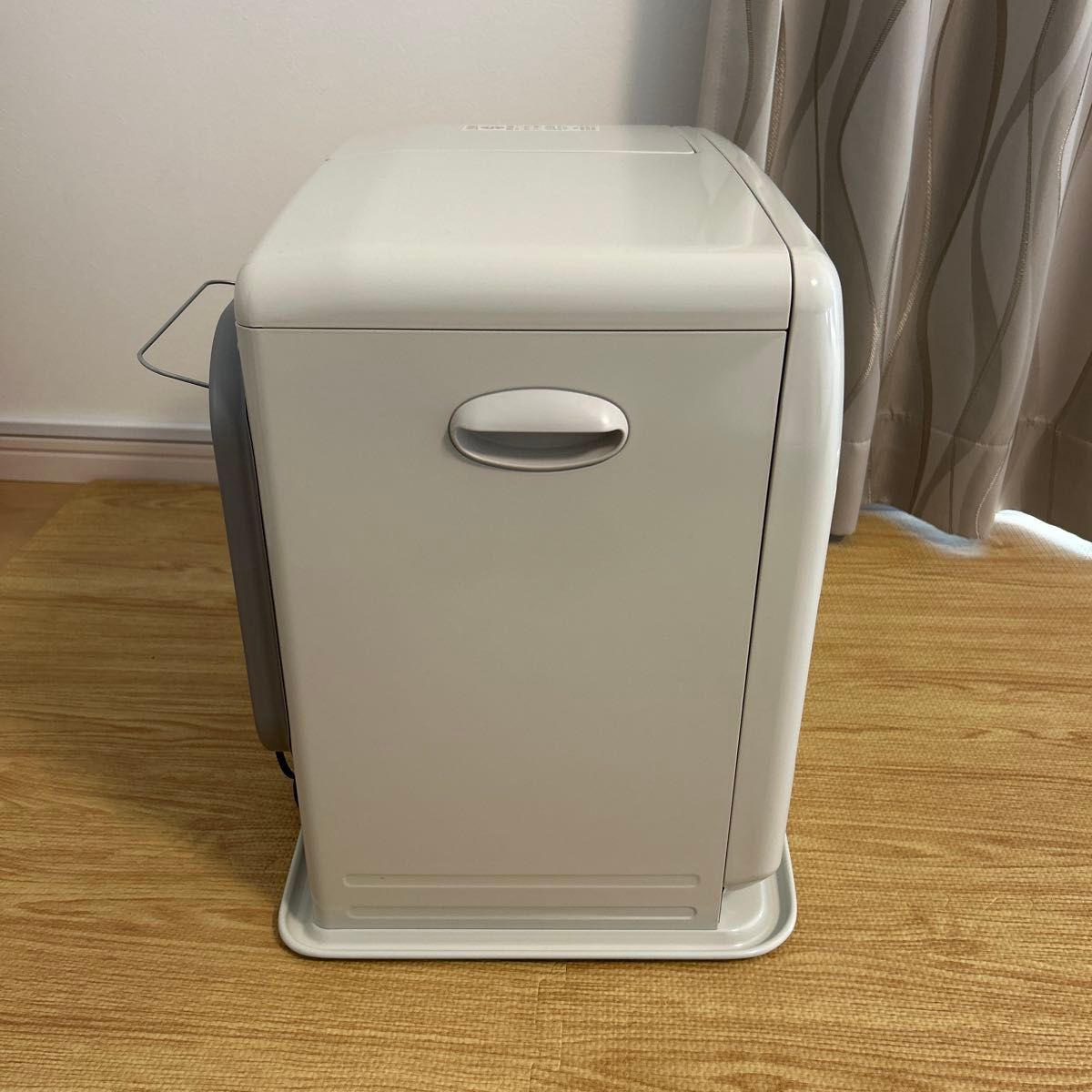 ダイニチ 石油ファンヒーター ブルーヒーター FW-5620L-W 中古 ダイニチ 石油ファンヒーター ブルーヒーター FW-5620L-W 中古