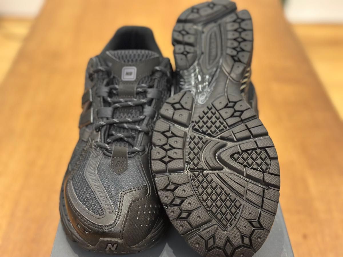 トリプルブラックNew Balance M1906NJ 24 5 ニューバランス トリプルブラックNew Balance M1906NJ 24 5 ニューバランス
