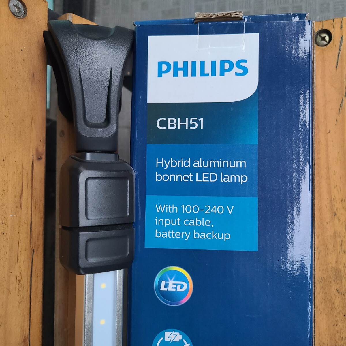 PHILIPS CBH51 ハイブリッドアルミニウムボンネットLEDランプ PHILIPS CBH51 ハイブリッドアルミニウムボンネットLEDランプ