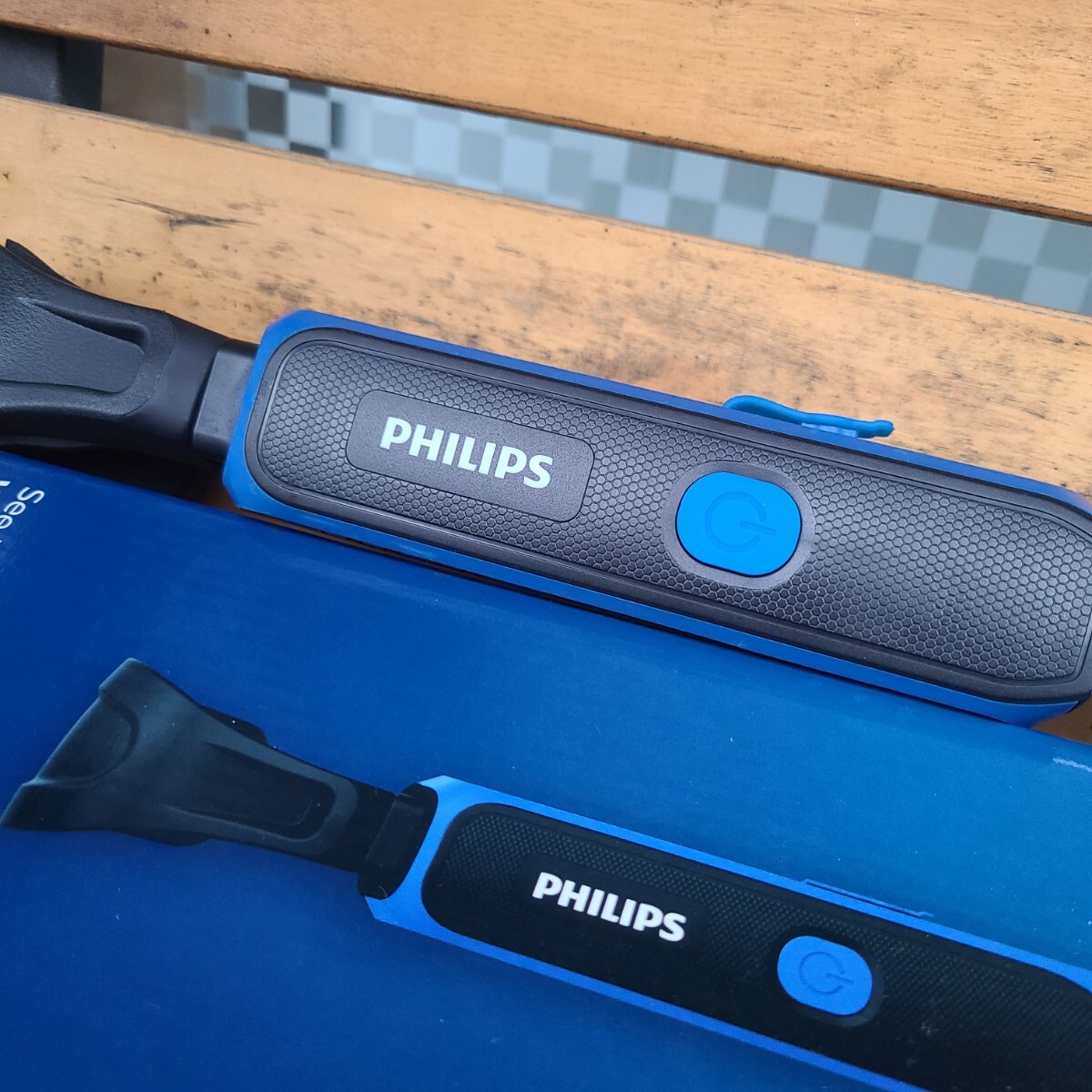PHILIPS CBH51 ハイブリッドアルミニウムボンネットLEDランプ PHILIPS CBH51 ハイブリッドアルミニウムボンネットLEDランプ