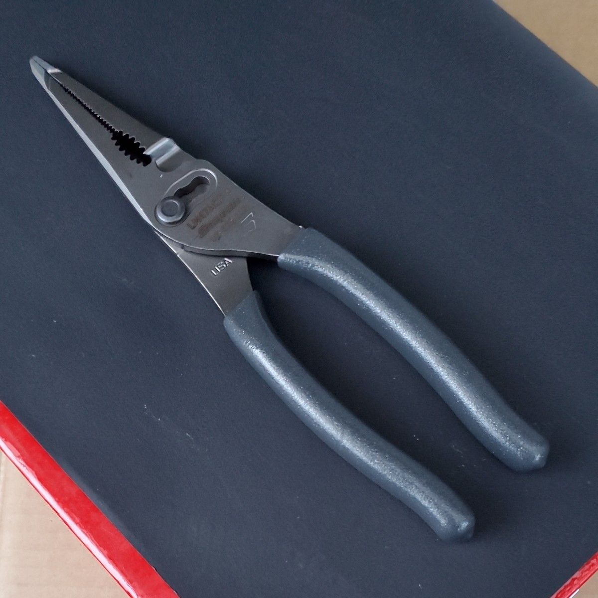 Snap-on スリップジョイント ロングノーズプライヤー LN47ACFDT Snap-on スリップジョイント ロングノーズプライヤー LN47ACFDT