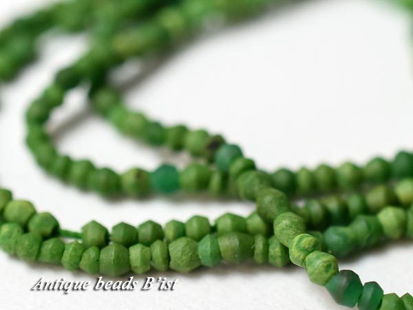 *. тяпка . tonbodama * Jade зеленый цвет . запись type маленький шарик бисер один полосный Φ2mm Power Stone ..[A16078][.]