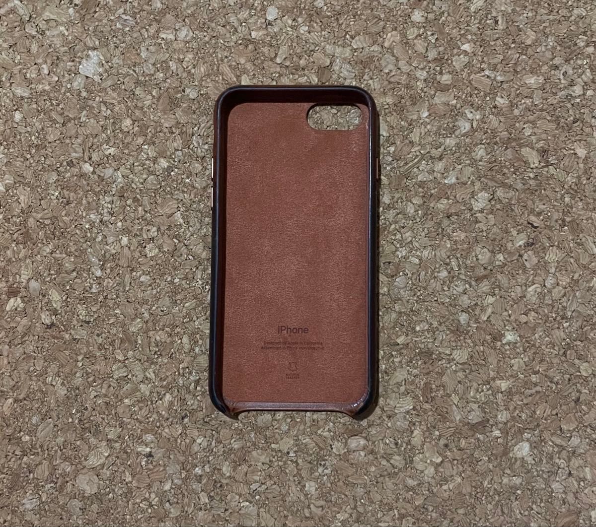 iPhone 8(7 SE) 純正 レザーケース サドルブラウン/茶 Apple iPhone 8(7 SE) 純正 レザーケース サドルブラウン/茶 Apple