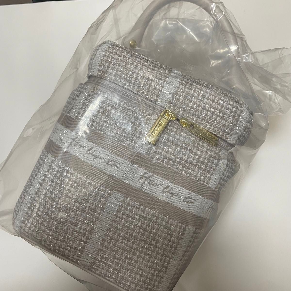 herlipto HLT Jacquard Vanity Bag バニティ|Yahoo!フリマ(旧 herlipto HLT Jacquard Vanity Bag バニティ|Yahoo!フリマ(旧