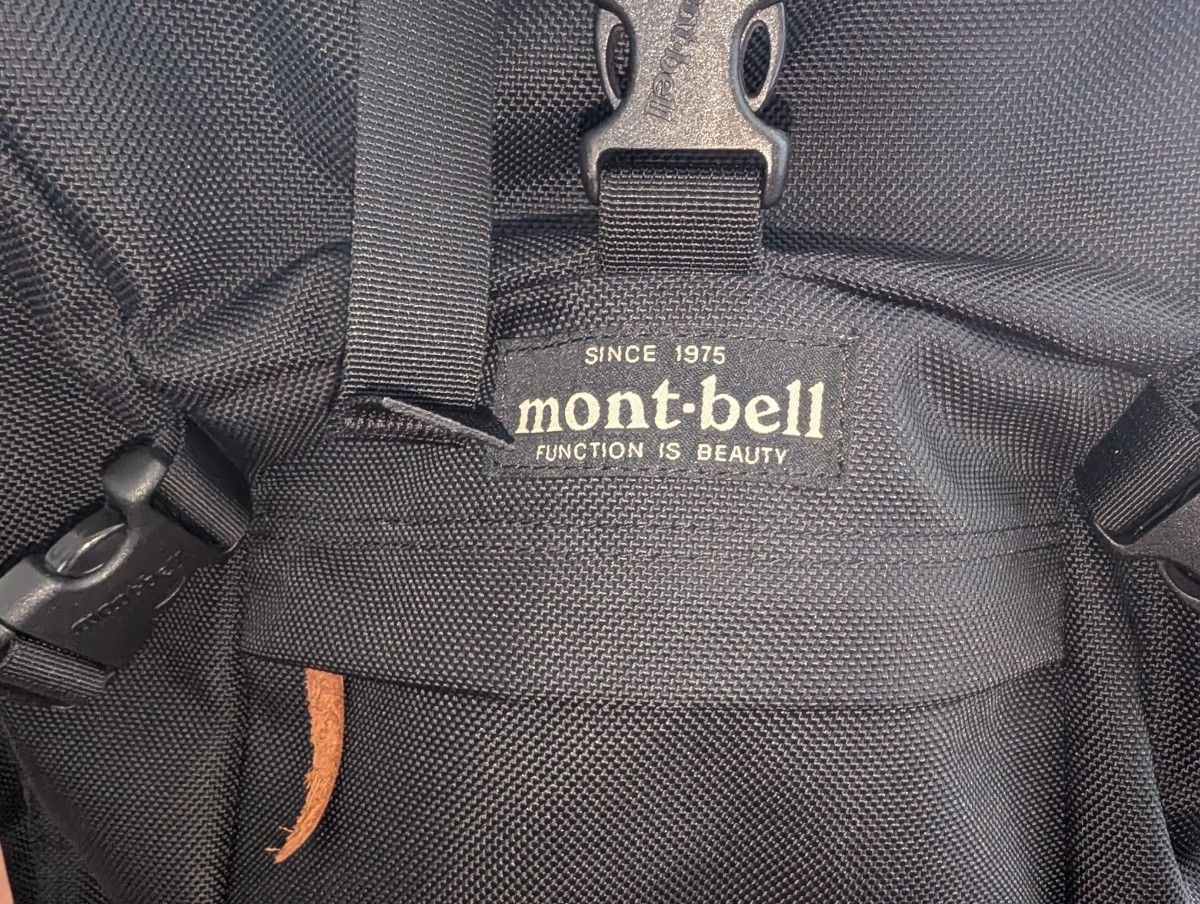 mont-bell モンベル 2way キャリーケース バックパック トラベル mont-bell モンベル 2way キャリーケース バックパック トラベル