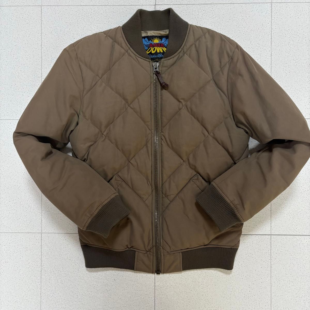 Eddie Bauer スカイライナー 日の出タグ 復刻 カーキ xs Eddie Bauer スカイライナー 日の出タグ 復刻 カーキ xs