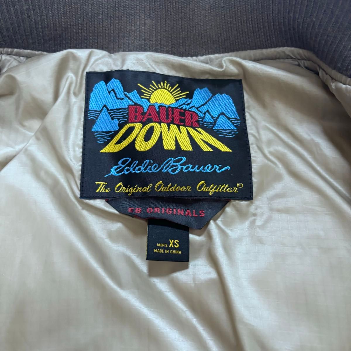 Eddie Bauer スカイライナー 日の出タグ 復刻 カーキ xs Eddie Bauer スカイライナー 日の出タグ 復刻 カーキ xs