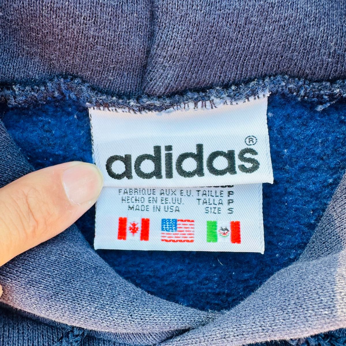 90s adidas アディダス パーカー プルオーバー 万国旗タグ あい 90s adidas アディダス パーカー プルオーバー 万国旗タグ あい