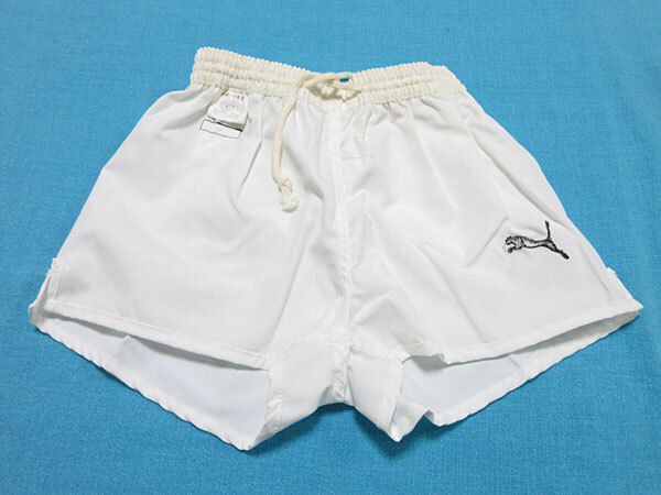 体操服★小学校 中学校 高校★サッカー ショートパンツ★PUMA プーマ★PM-842★ホワイト×ブラック★Oサイズ★未使用 体操服 小学校 中学校 サッカー ショートパンツ PUMA プーマ PM