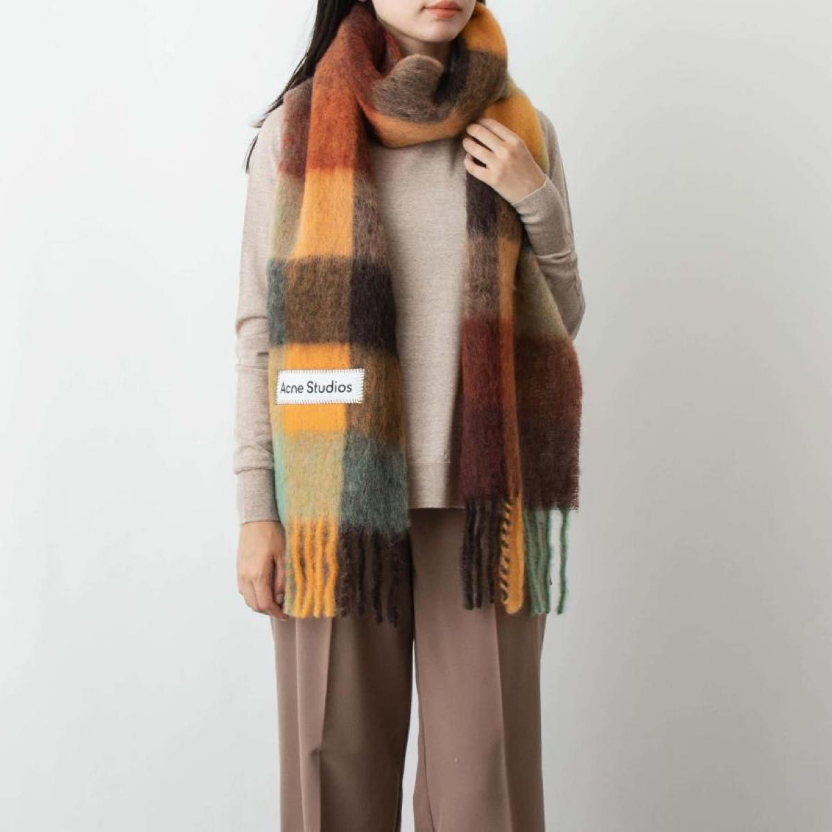 acne studious ストール マフラー 早く売りたいです acne studious ストール マフラー 早く売りたいです
