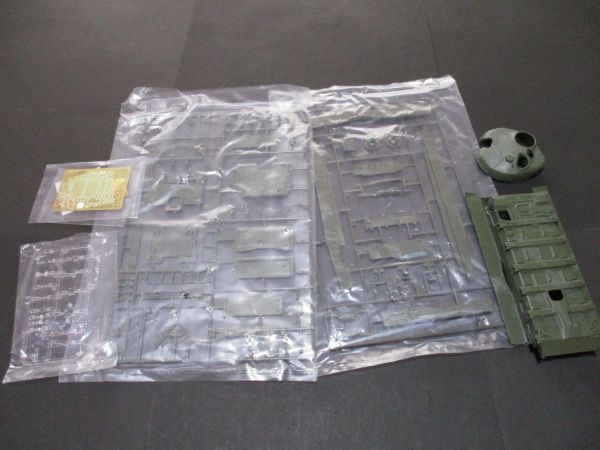 !_** не собран a Mu Gin g хобби 1/35 You Goss la Via основной боевой танк M-84A 35A045**