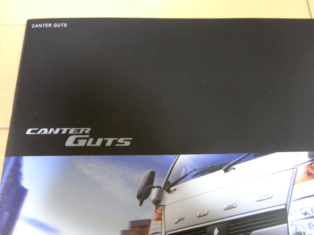 [ newest version ] Mitsubishi FUSO CANTER GUTS Canter Gutsn main catalog 2018 year 4 month version new goods 