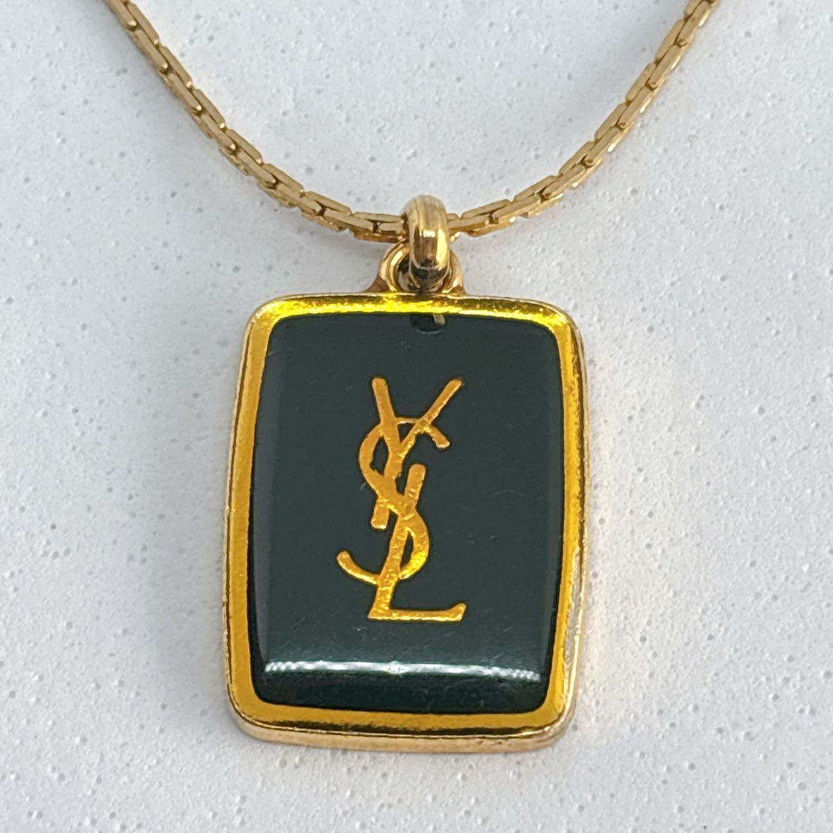 YSL イヴサンローラン ネックレス ペンダント ヴィンテージ レア YSL イヴサンローラン ネックレス ペンダント ヴィンテージ レア