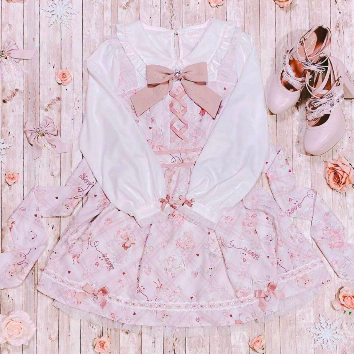 激レア リズリサ LIZ LISA Sewing Bear柄ワンピース ピンク クマ 激レア リズリサ LIZ LISA Sewing Bear柄ワンピース ピンク クマ