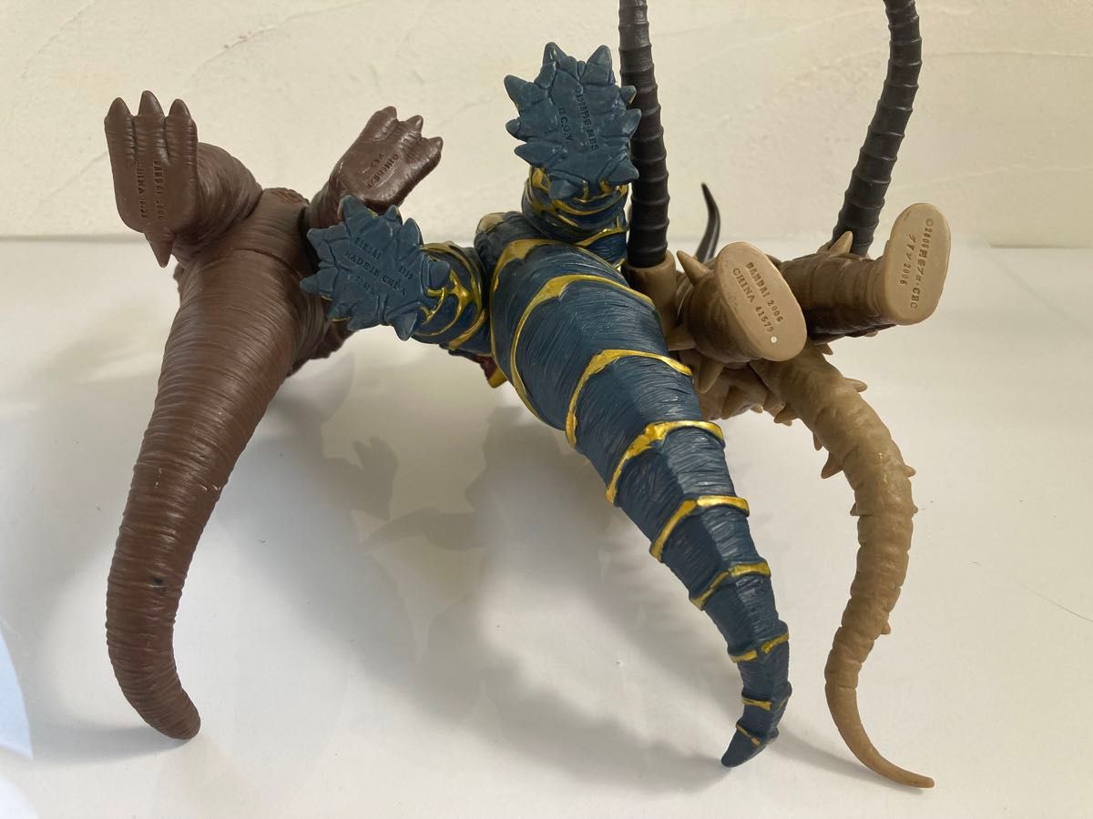 ウルトラマン 怪獣 フィギュア 3体セット ソフビ|Yahoo!フリマ ウルトラマン 怪獣 フィギュア 3体セット ソフビ|Yahoo!フリマ