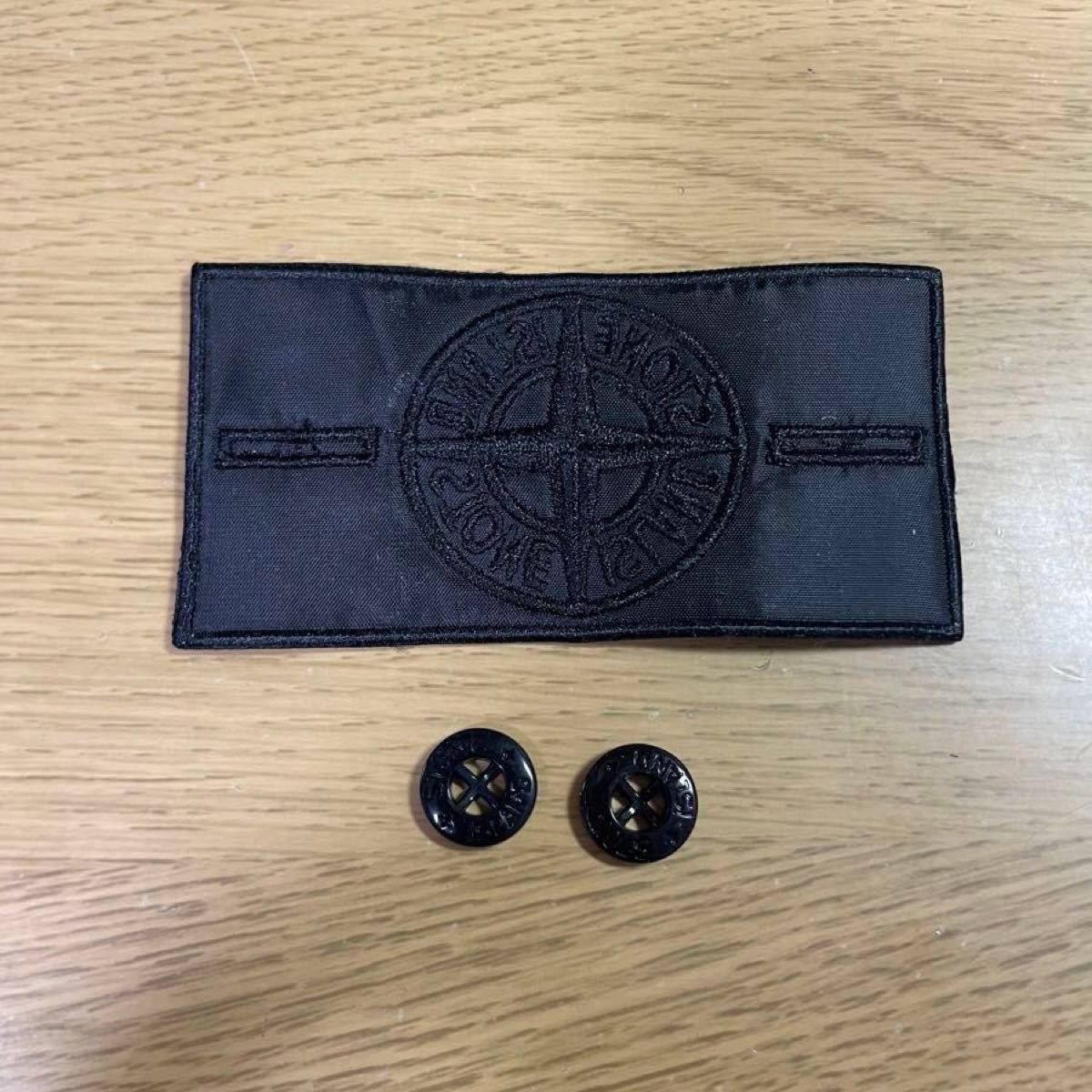 ストーンアイランド ワッペン stoneisland ボタン 2個付き ストーンアイランド ワッペン stoneisland ボタン 2個付き