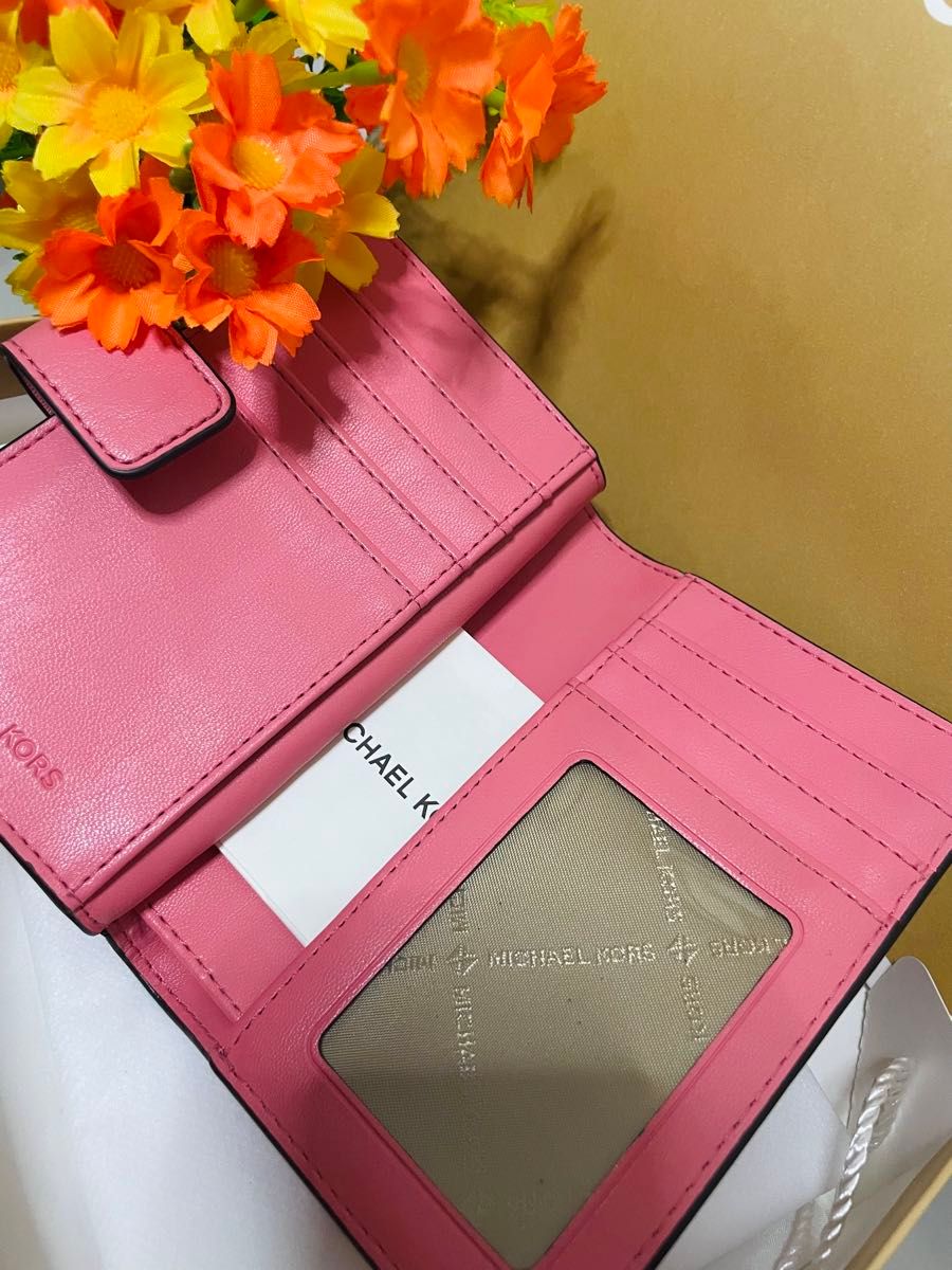 MICHAEL KORS 二つ折り財布 ピンク MKロゴ|Yahoo!フリマ(旧 MICHAEL KORS 二つ折り財布 ピンク MKロゴ|Yahoo!フリマ(旧