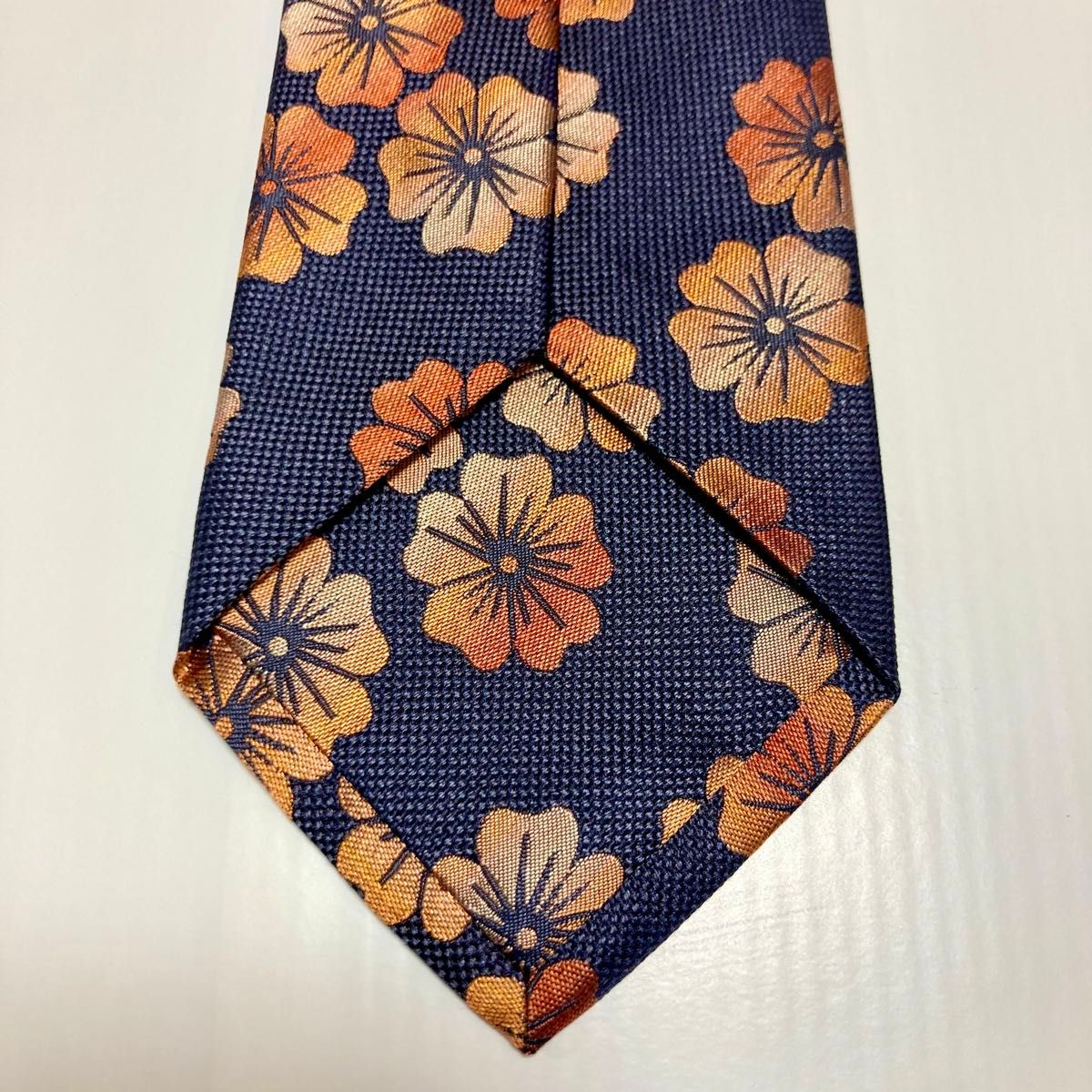 未使用級 PaulSmith ポールスミス ネクタイ 花柄 ネイビー 紺 未使用級 PaulSmith ポールスミス ネクタイ 花柄 ネイビー 紺
