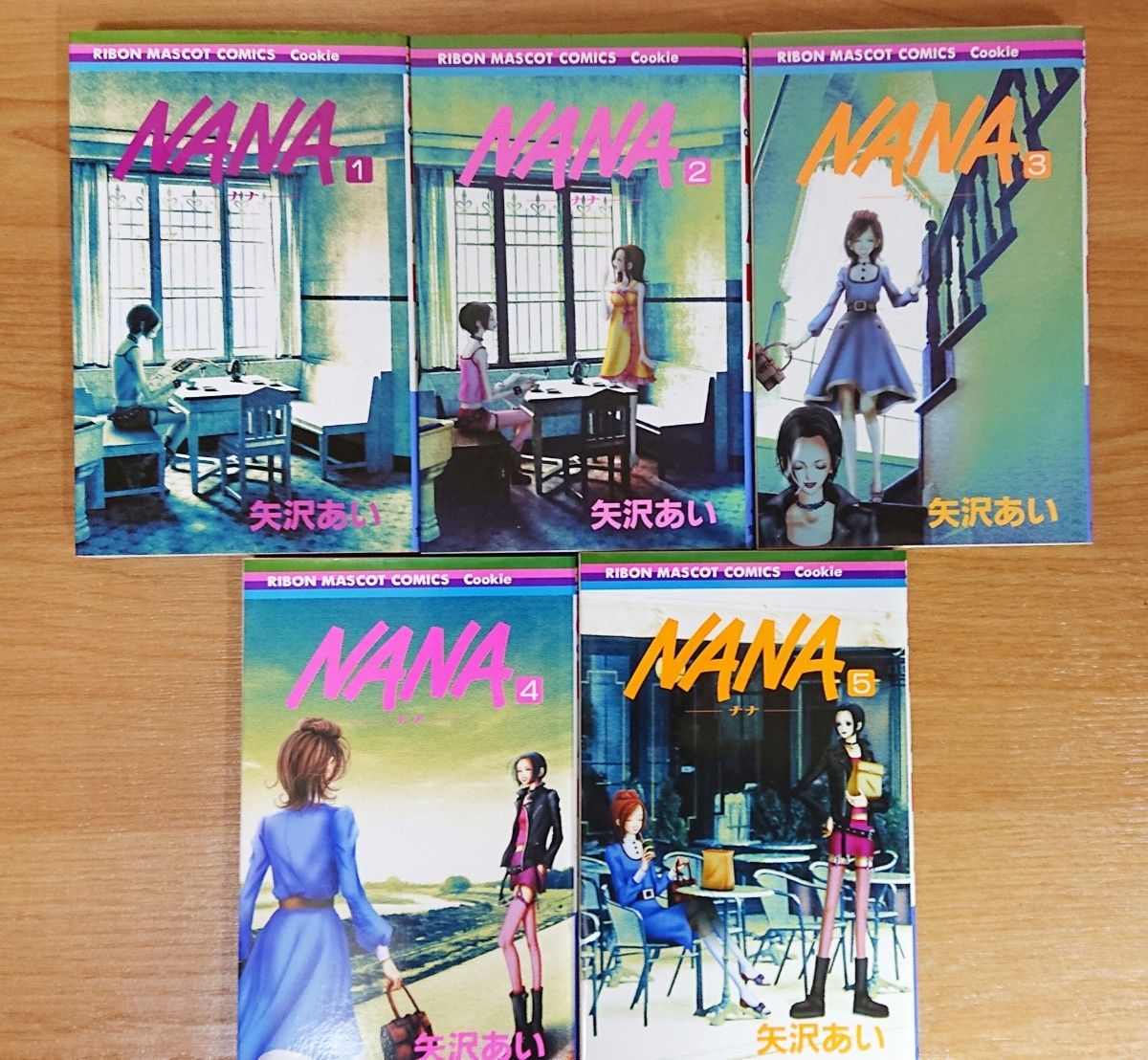 NANA 22巻セット NANA7 8(ナナてんハチ)ファンブック付き NANA 22巻セット NANA7 8(ナナてんハチ)ファンブック付き