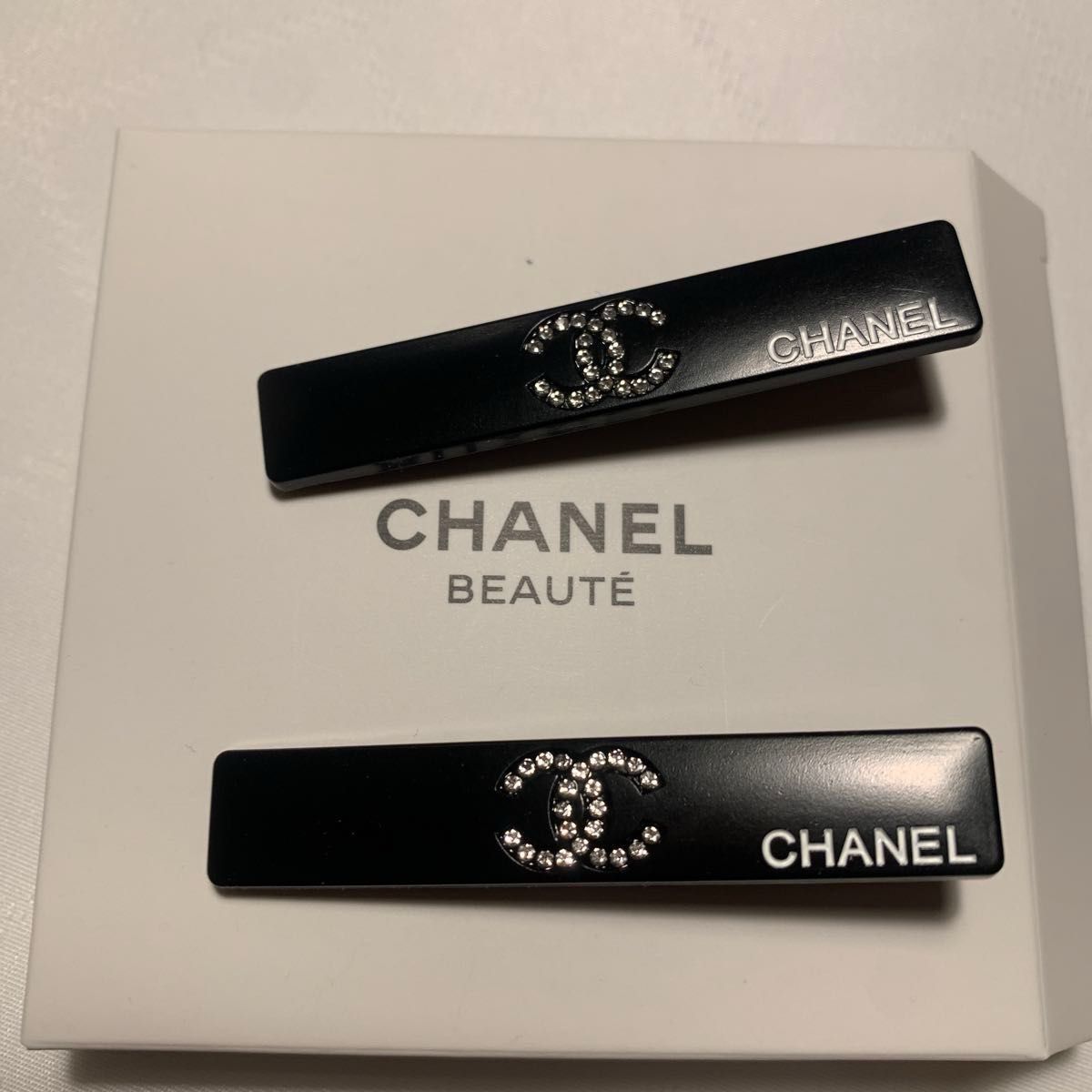 新品未使用 CHANEL beautヘアクリップ シャネル ノベルティ ヘア 新品未使用 CHANEL beautヘアクリップ シャネル ノベルティ ヘア