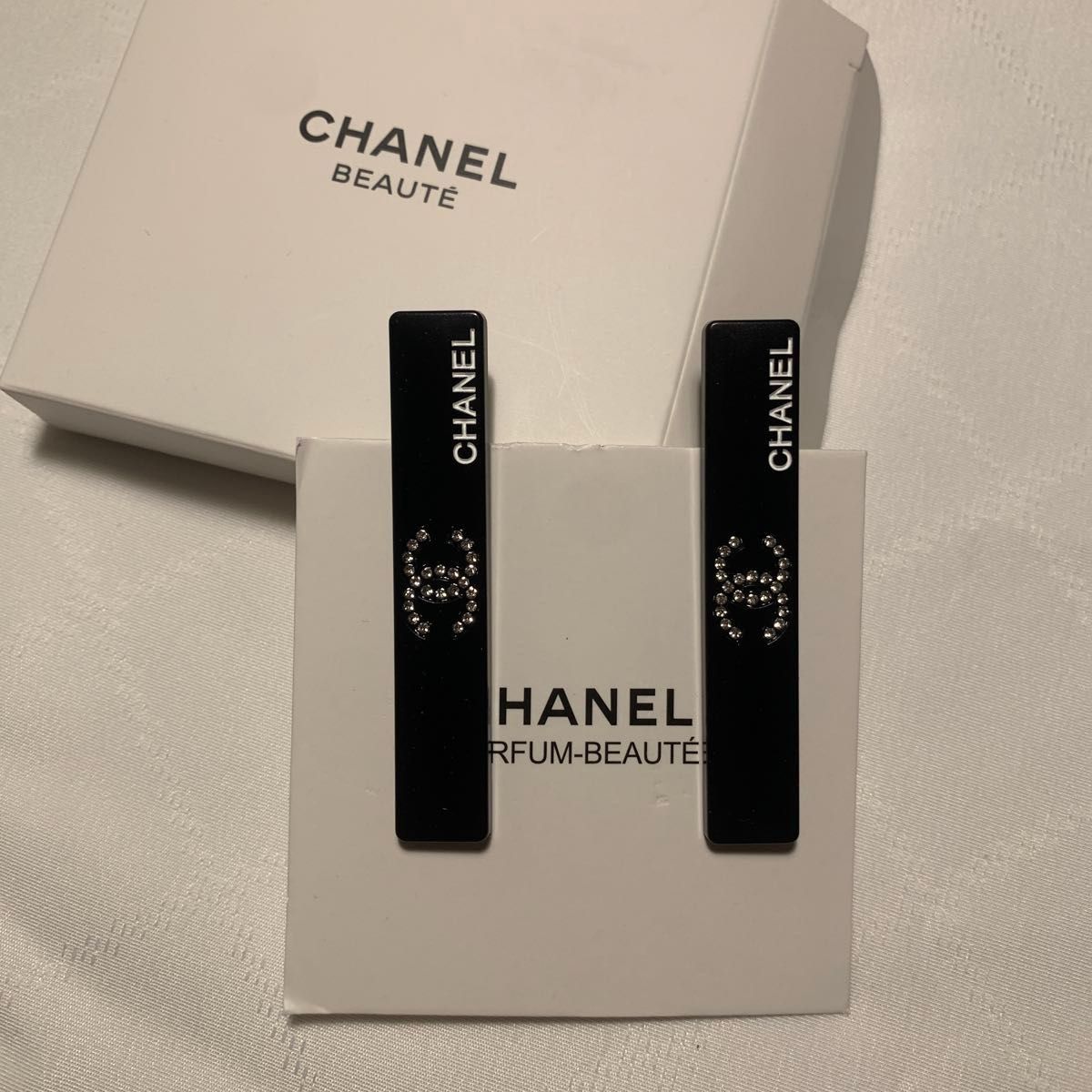 新品未使用 CHANEL beautヘアクリップ シャネル ノベルティ ヘア 新品未使用 CHANEL beautヘアクリップ シャネル ノベルティ ヘア