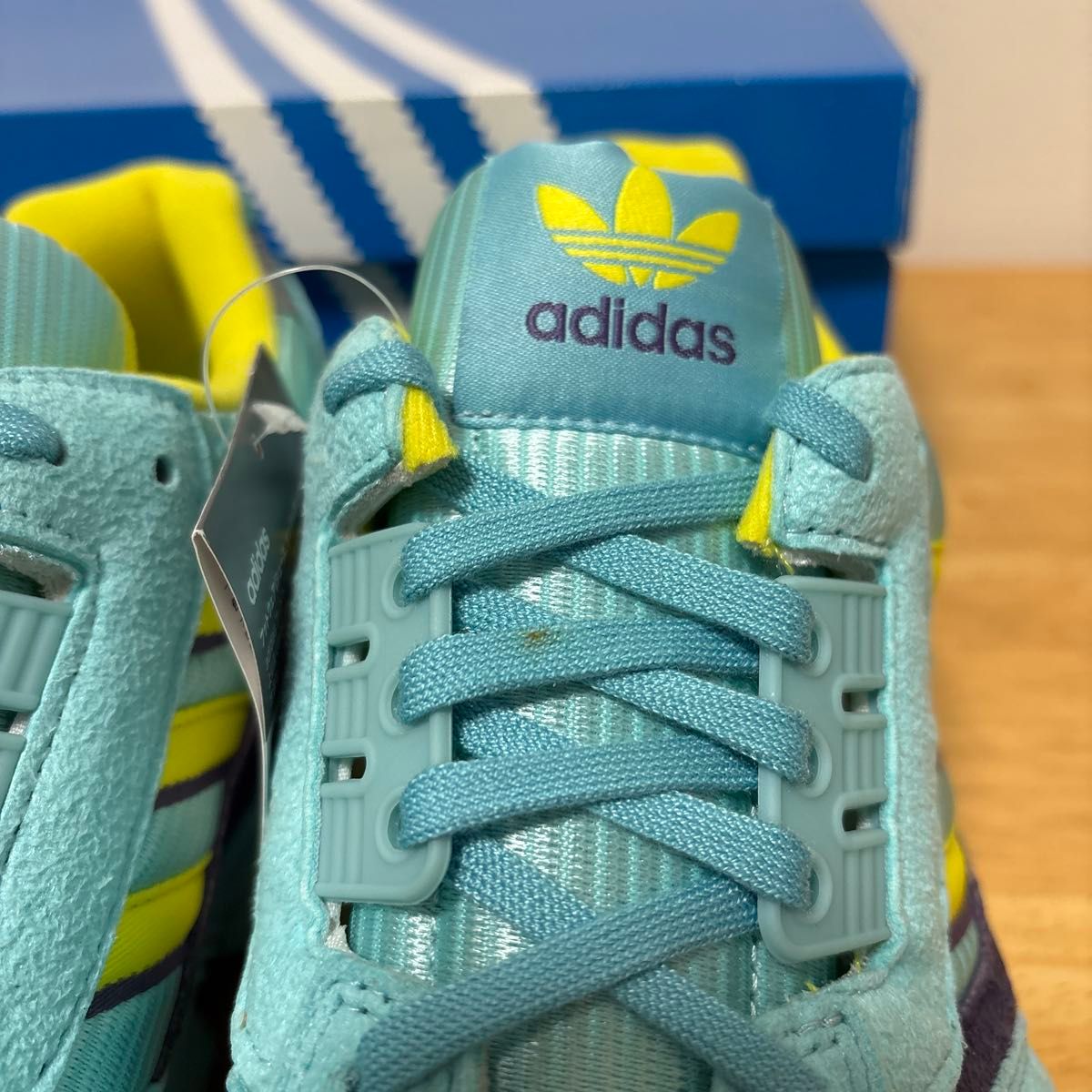 新品未使用 アディダス ZX8000 AQUA 28cm 28センチ アディダス 新品未使用 アディダス ZX8000 AQUA 28cm 28センチ アディダス