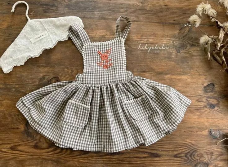 hibyebebe ギンガムチェック刺繍ジャンパースカート&ボンネット hibyebebe ギンガムチェック刺繍ジャンパースカート&ボンネット