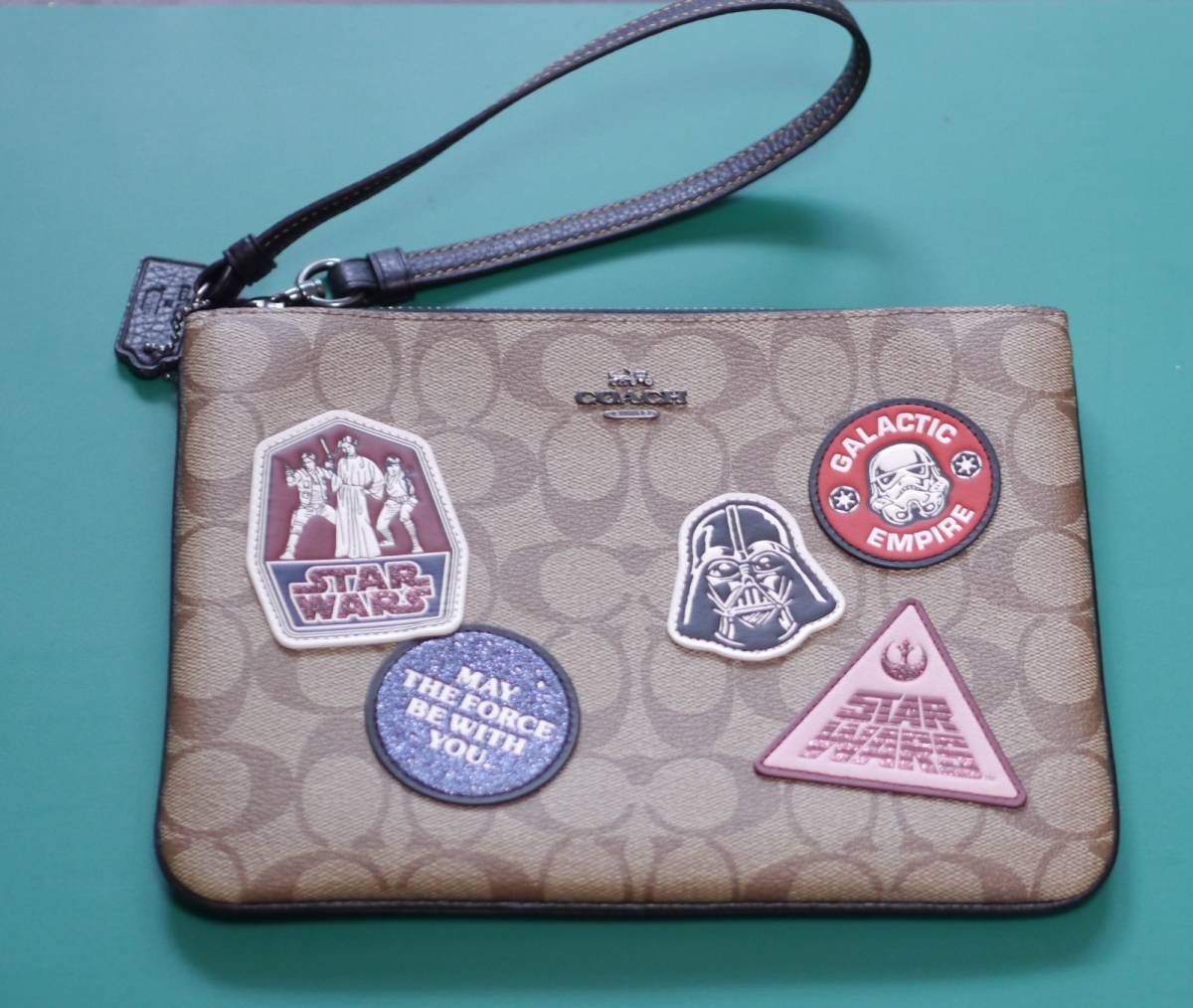 【希少】【最終】【新品】COACH スターウォーズコラボ クラッチバック / コーチ、革製、ライトブラウンシグニチャ、STARWARS