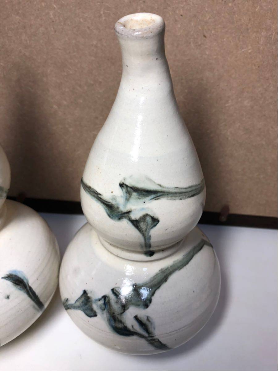 大得価特価 ヤフオク! - 宋時代 定窯葫蘆瓶一対 J-23 安い超特価
