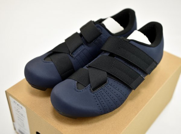 最新情報 シューズ R5 Powerstrap Tempo 送料無料1★Fizik★フィジーク size:39.5 ネイビー/ブラック 25.3cm) (換算値 25cm~