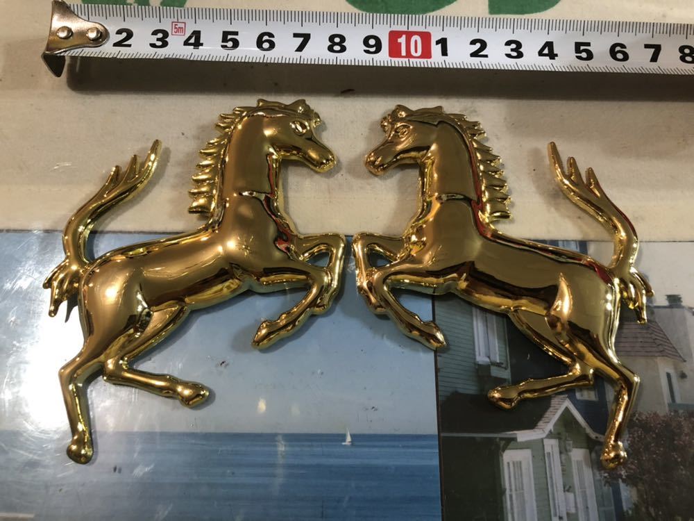 金色 フェラーリ 左右 ペア セット ゴールド 跳ね馬 エンブレム Ferrari Cavallino Rampante Badge キャバリーノ ランパンテ_画像1