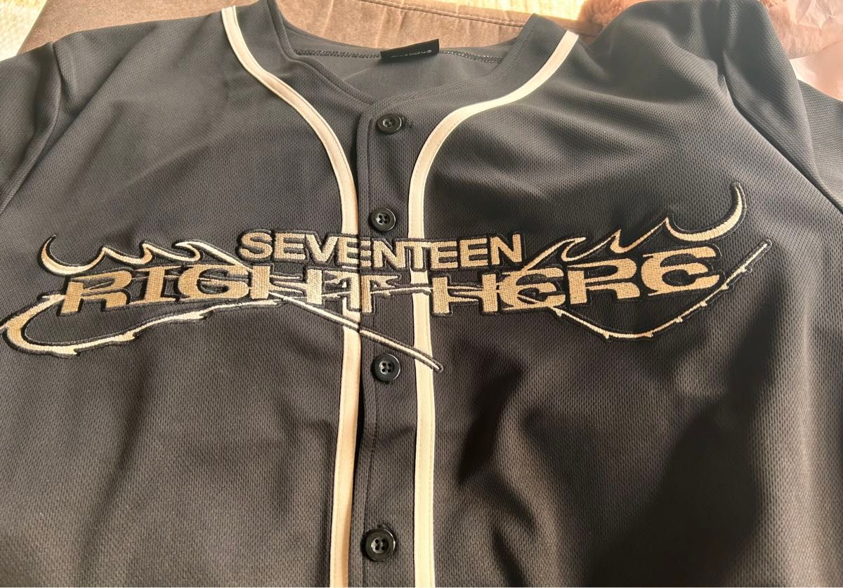 SEVENTEEN RIGHT HERE ワルツ IN JAPAN ユニフォームシャツ SEVENTEEN RIGHT HERE ワルツ IN JAPAN ユニフォームシャツ