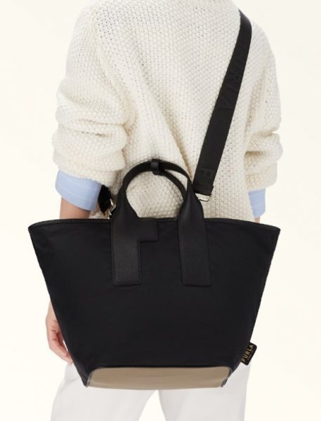  новый товар FURLA Furla * LARGE PIUMA Large большая сумка L черный чёрный 2Way путешествие [ бесплатная доставка ]